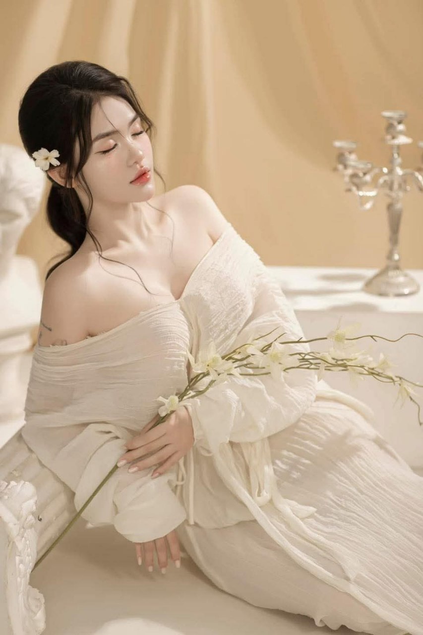 Cô con dâu si mê con cặc của bố chồng